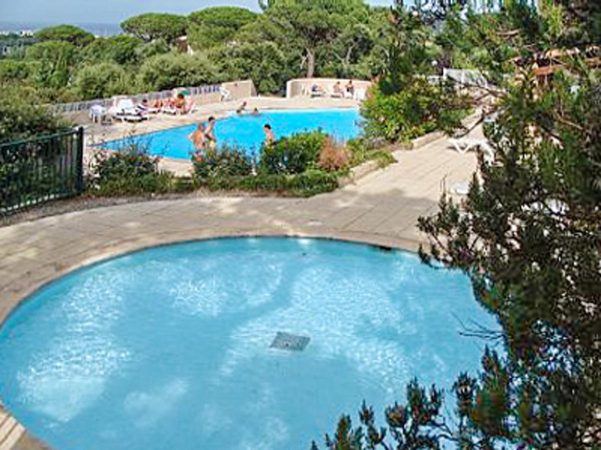 Maison Charmante A Cogolin Avec Vue Sur La Mer Et Piscine エクステリア 写真